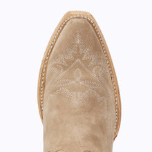 Load image into Gallery viewer, Lexington Boot *latte suede*